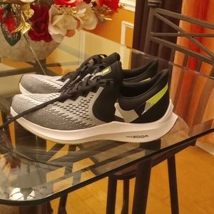 Black & White Nike Zoom